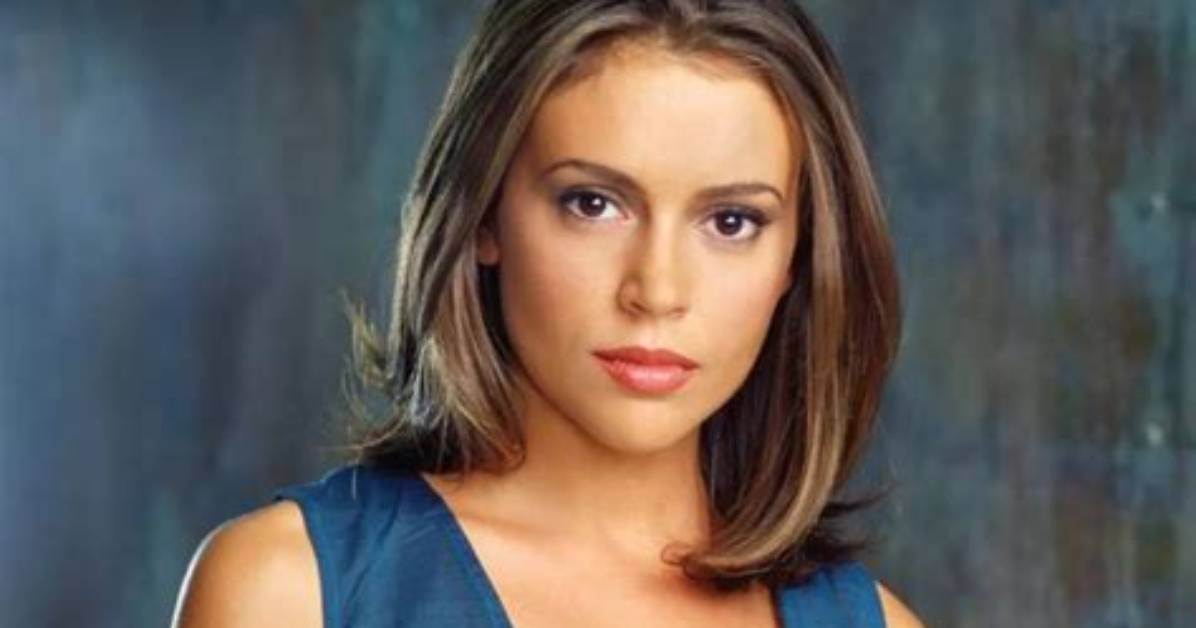 Alyssa Milano Swimwear Photos: What She Really Wore on Her Viral Beach Getaway