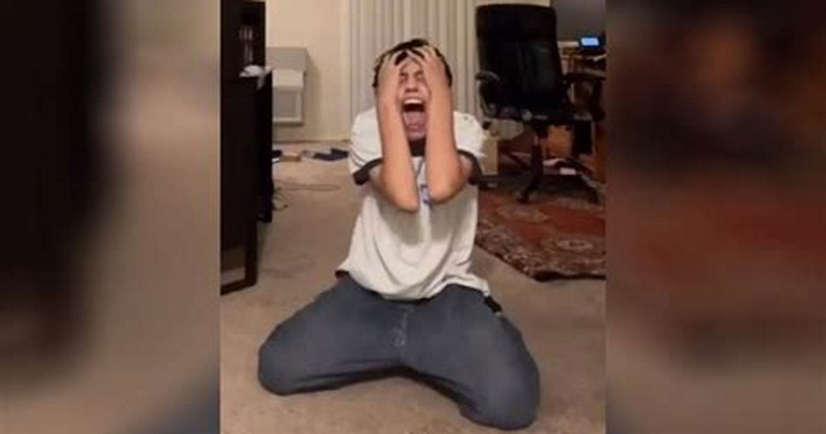 Guy Screaming No on Knees Meme Explained: Source, Meaning, and Best Templates