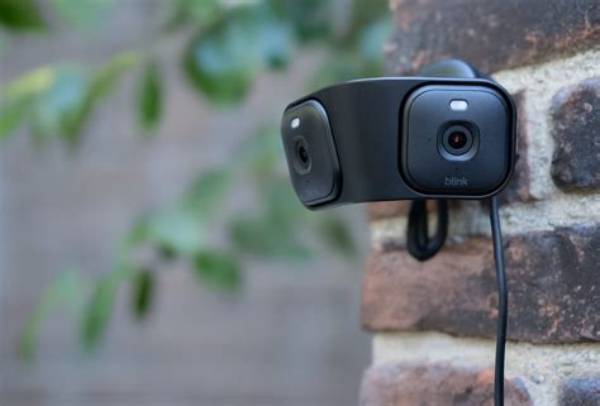 How to Power and Maintain Blink Cameras: Battery Swaps Vs. Continuous Power