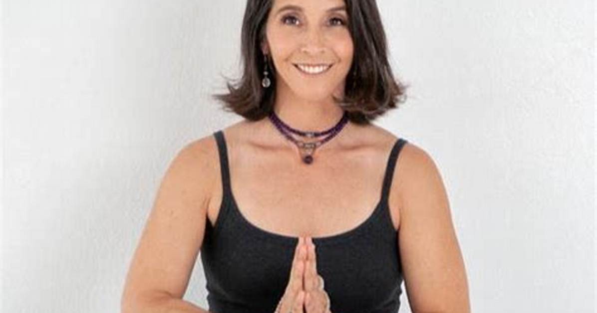 Inside Jen Yoga Hotwife's Online Footprint: Content Channels, Identity, and Platform Reach