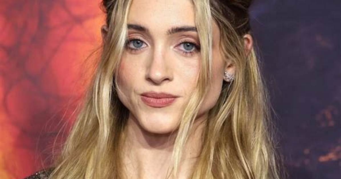 Natalia Dyer's Career Timeline: from 'Hannah Montana: the Movie' to Global 'Stranger Things' Icon