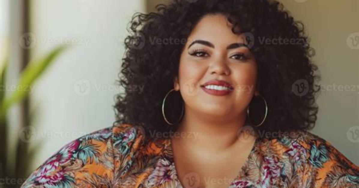 The Ultimate Guide to Plus-Size Latina Fashion, Culture, and Advocacy