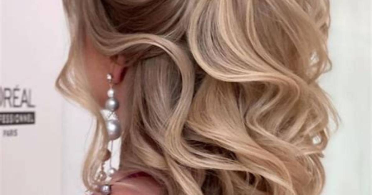 Visual Guide: 7 Gorgeous Half up Half Down Bun Looks for Every Curl Type